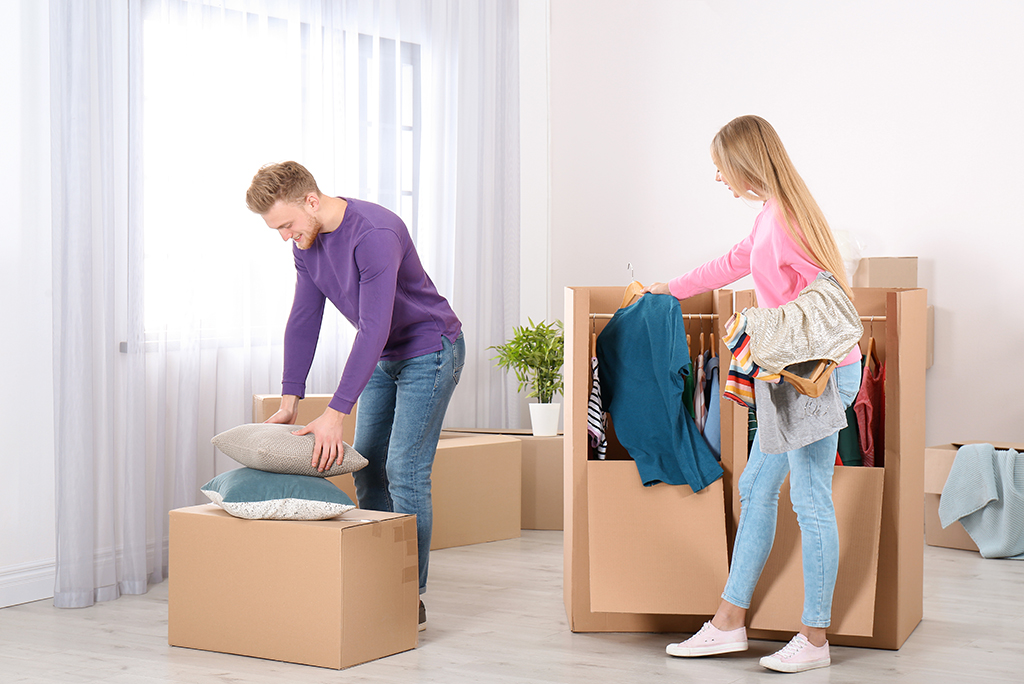HOW TO PACK THINGS WHEN MOVING?